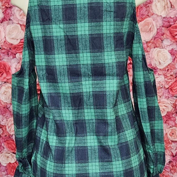 PLAID GREEN TOP ( SM)#18 - Picture 2 of 5